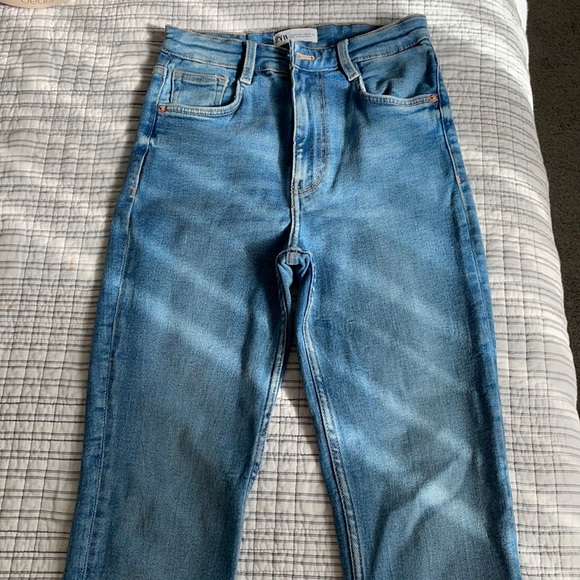 Zara Jeans